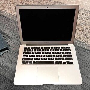 MacBook Air 2017 i5 13 inch